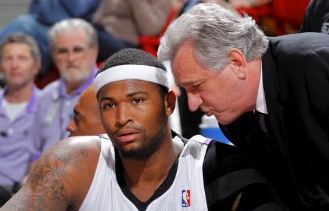 中路的队友 中路的队友