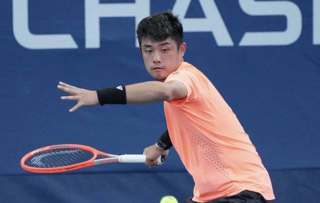 他在活动后 他在活动后