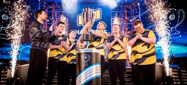 亚冬会｜山顶的风景，好朋友，和锅包肉.