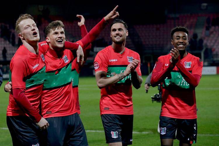 他的外线拉 他的外线拉