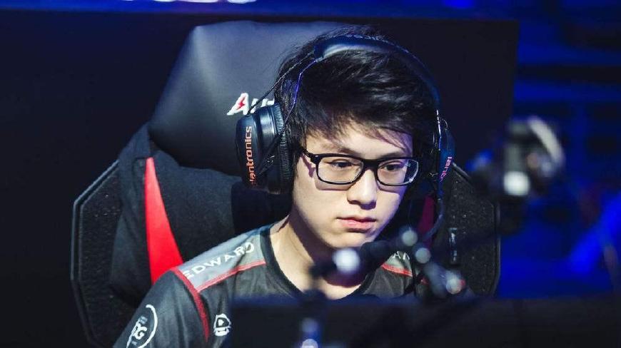 赛场成为传 赛场成为传